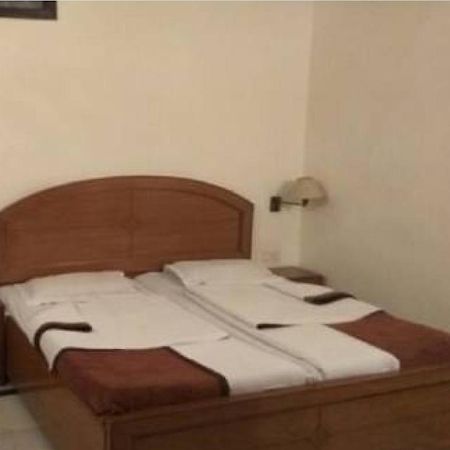 Mahalaxmi Plaza Hotel Faridabad Eksteriør bilde